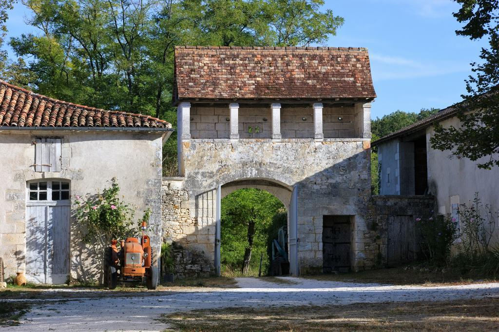 Chateau De La Combe Puyrenier Экстерьер фото